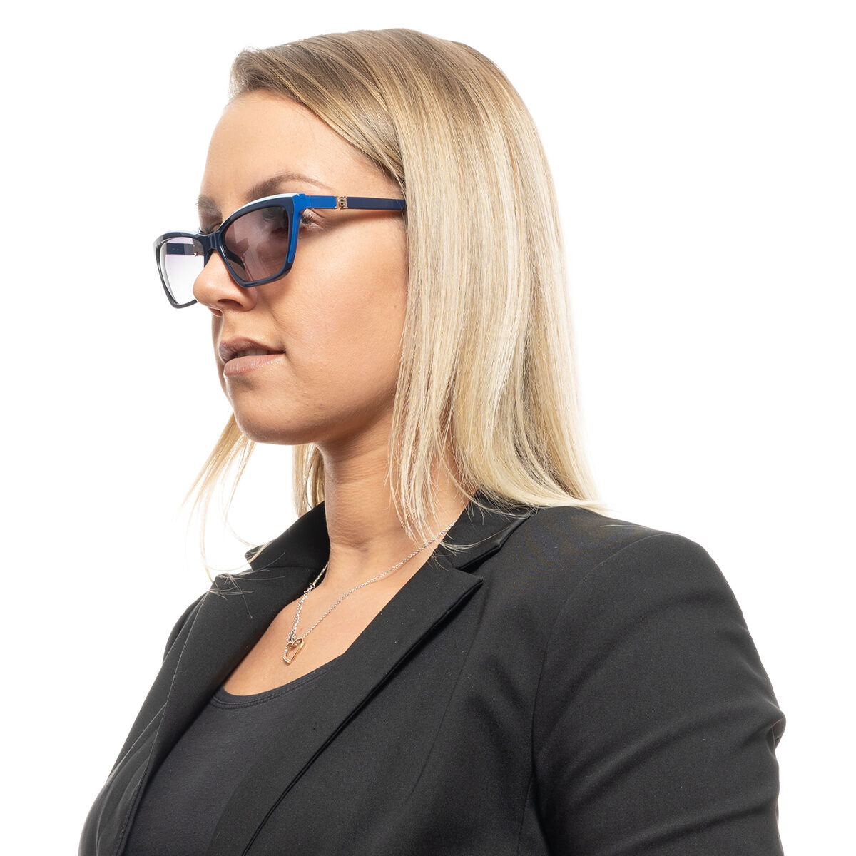 V6HE59B8688101B0C859EA353B2AC70524FR4213564P4