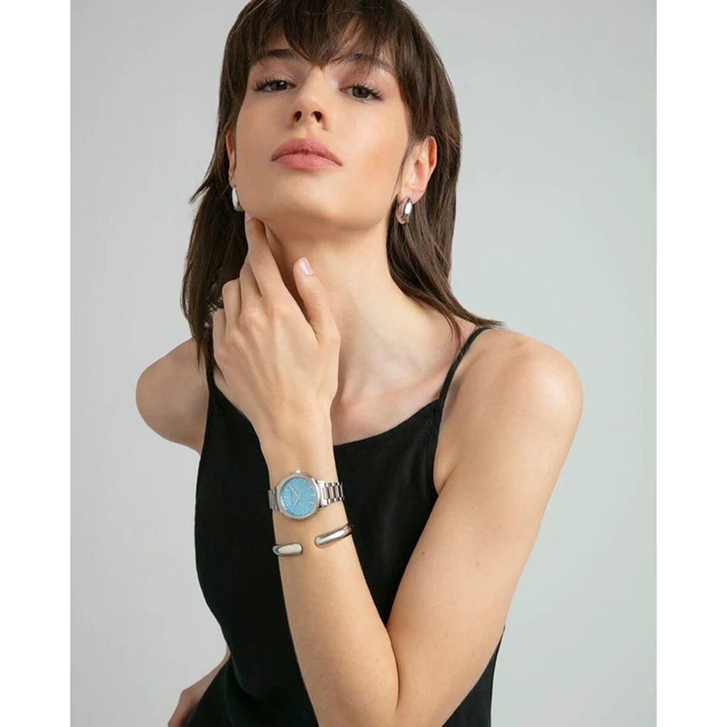 V3HEFB80E8C0609AAB532E9AF38049D2C53R6732918P4