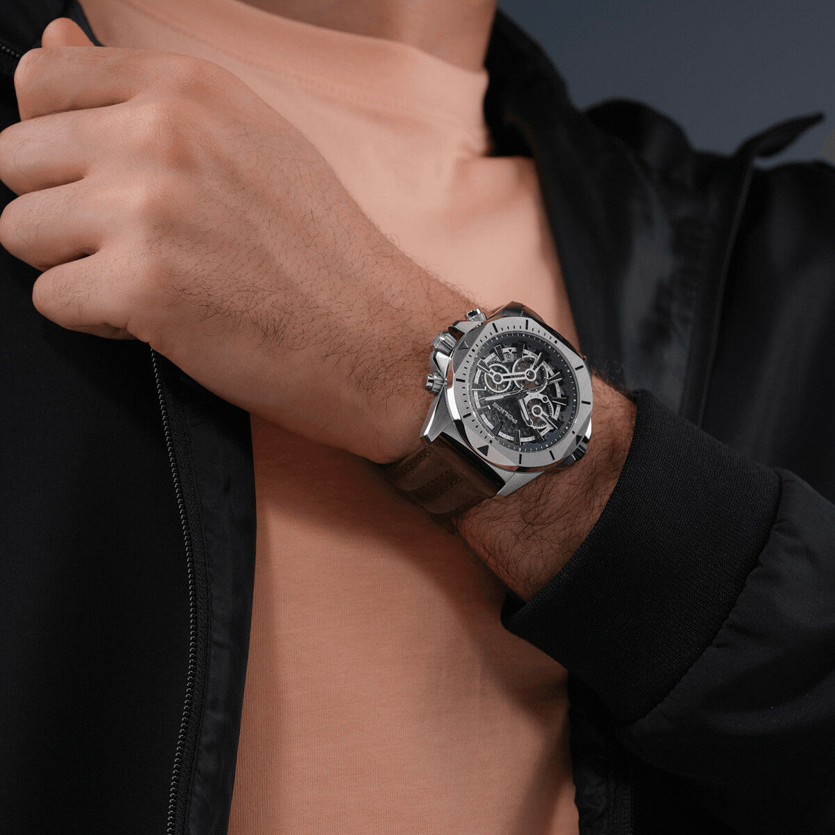 V4H82222AE88F6D2FA9D8024D324859067CR5374536P5