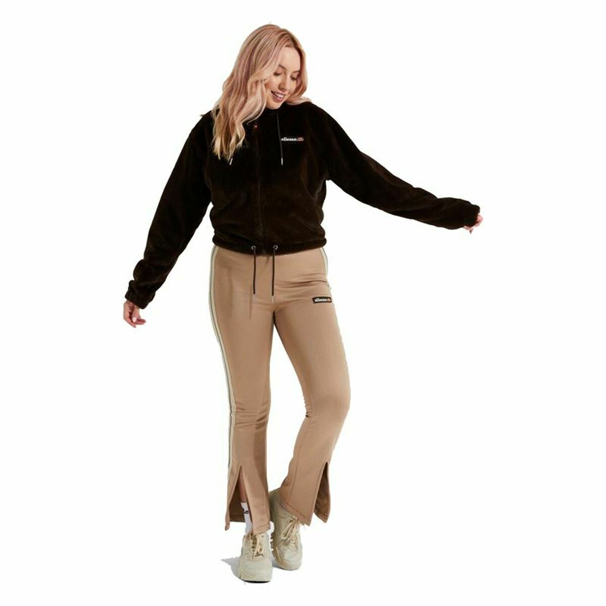 V7HC153F81951834EB855EEE65F080CDBD1R4771090P2