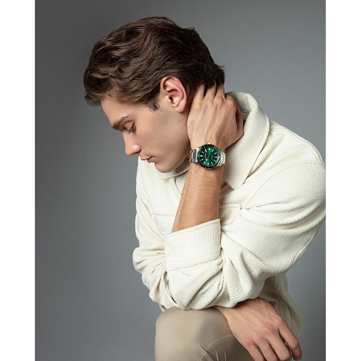 V4HBCF93902C684B3758AA8B15B6B00A65CR6654003P3