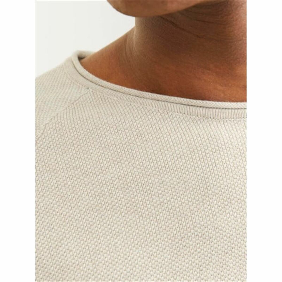 V3H210AAD137ACE973E04D038CE900F99A0R5559319P6