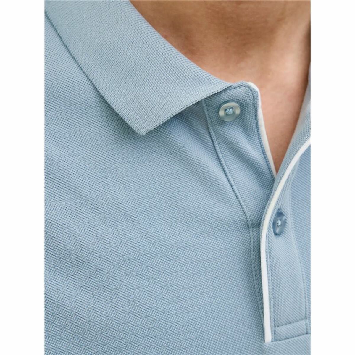 V4HF70A3F3D41B663DD3DC1BEEC0BAEE15DR6086351P4