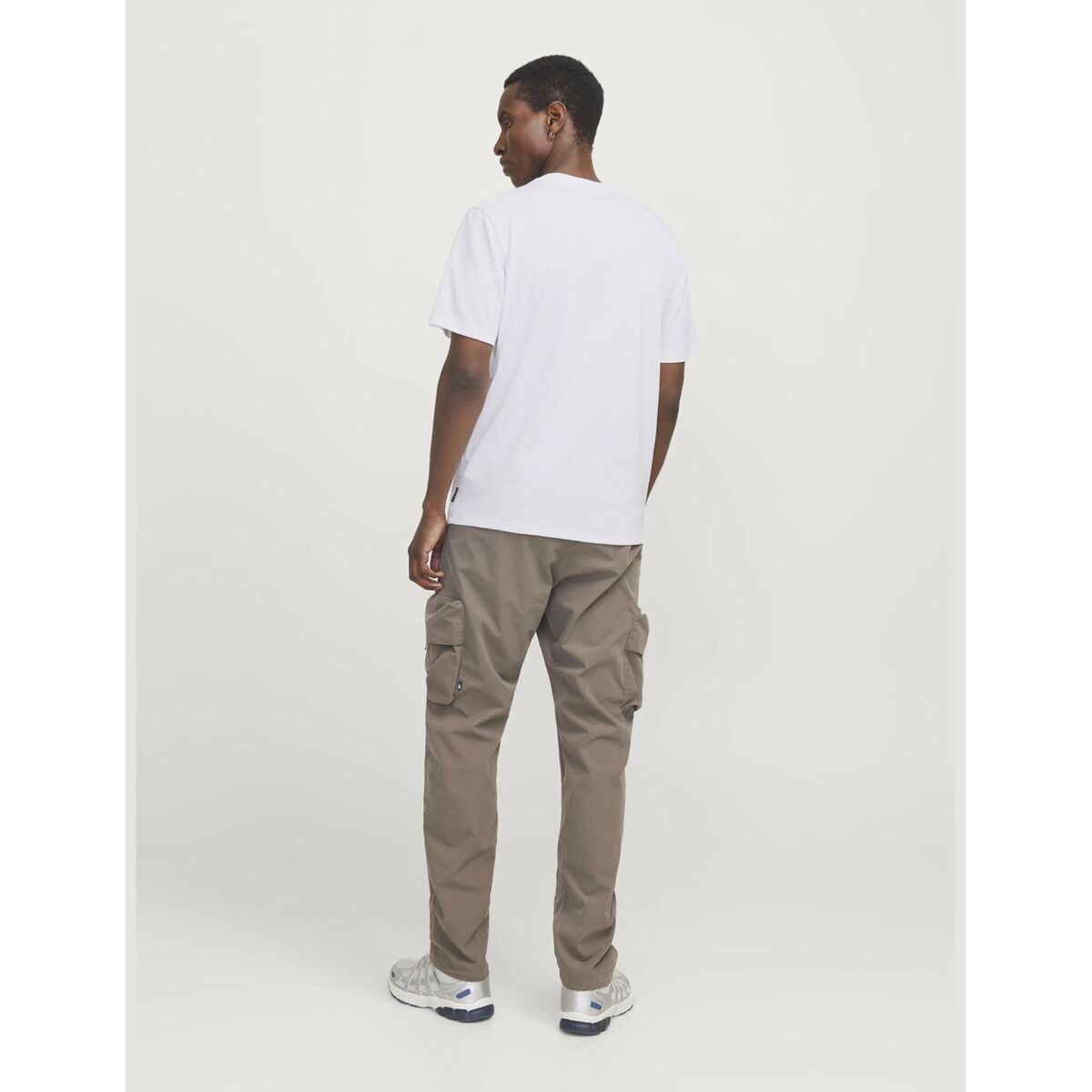 V4H824BFF7271C775F47A08B96F54288558R5518691P3