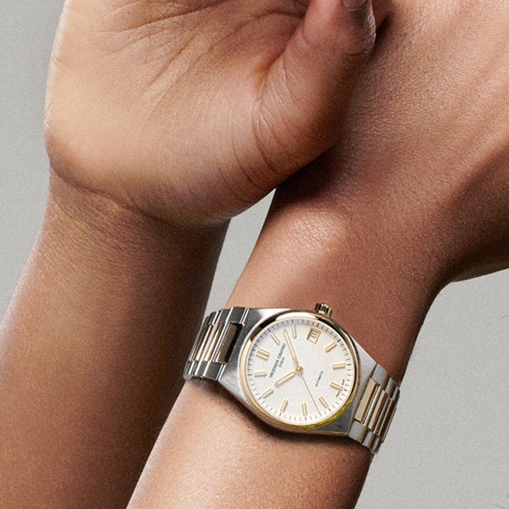 V2H43D4145AABAF381A2F5298F3416B4ABAR7000021P4