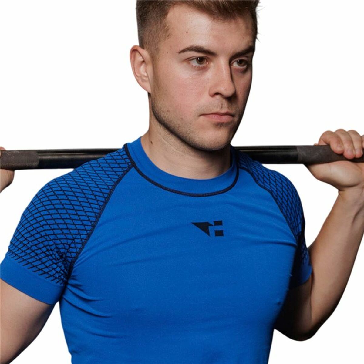 V7HA91296A522EA9BF53D328DF3C6F1D24FR6581136P3