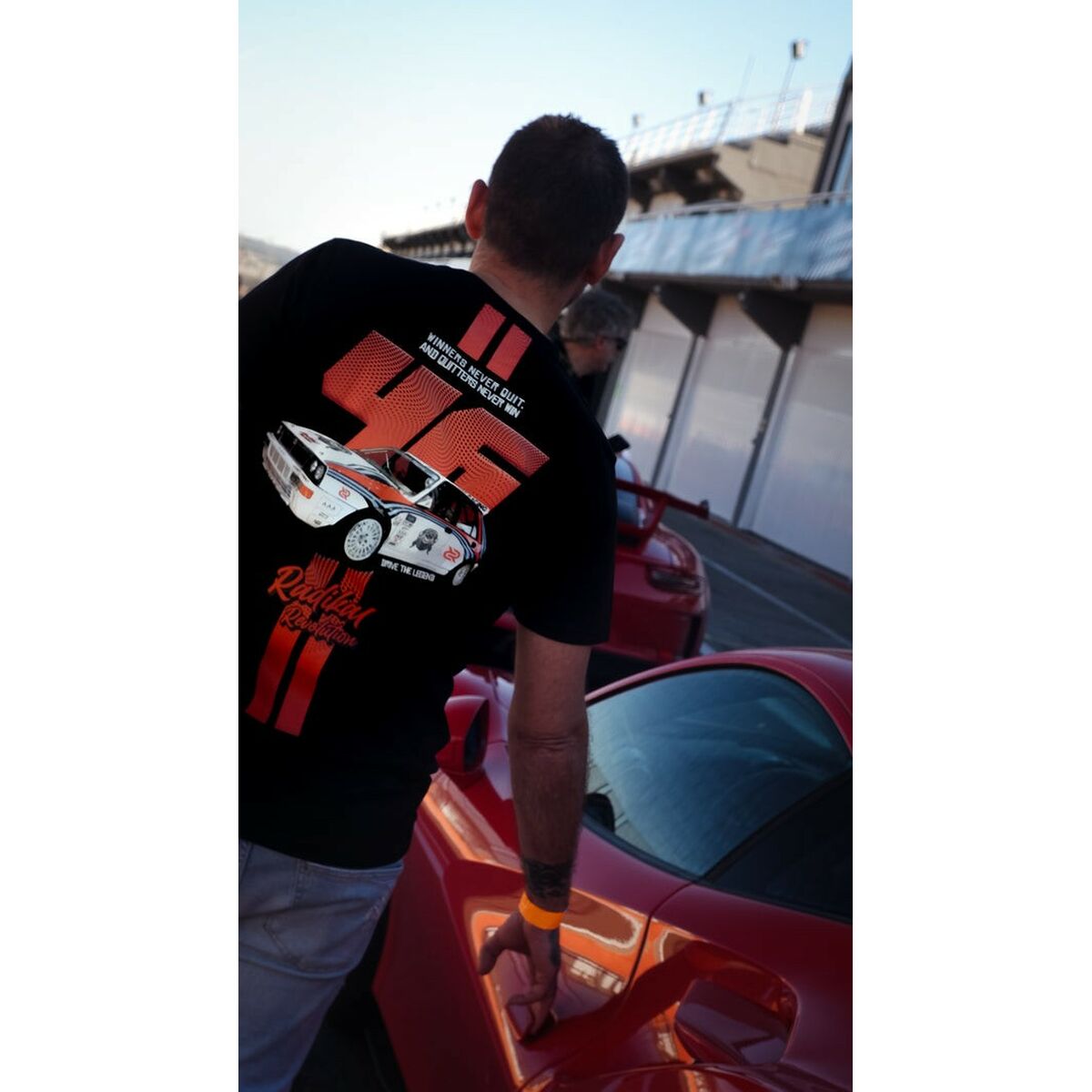 V4HE4991C957FDDE7876428FFFD0BC955E4R6991882P2